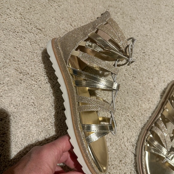 Stuart Weitzman Girls Rain Star Flat Sandal Size 5 NWOT - Picture 12 of 12